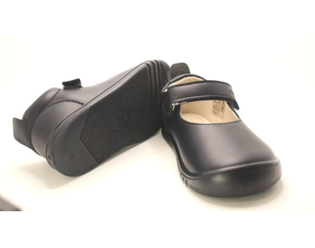Zapato colegial respetuoso Piruflex para niña en color negro o azul marino