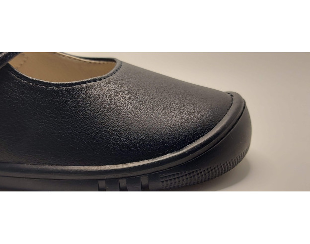 Zapato colegial respetuoso Piruflex para niña en color negro o azul marino