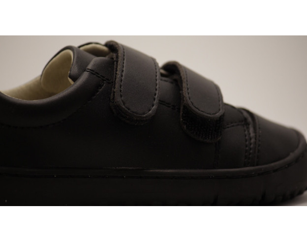 Zapato colegial respetuoso Coqueflex para niño en color negro o azul marino