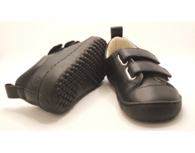 Zapato colegial respetuoso Coqueflex para niño en color negro o azul marino