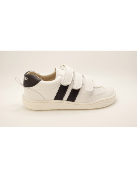 Zapatilla deportiva colegial Piruflex para niño | niña | unisex en color blanco, negro y azul marino
