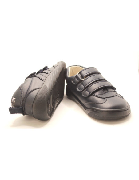 Zapatilla deportiva colegial Piruflex para niño | niña | unisex en color blanco, negro y azul marino