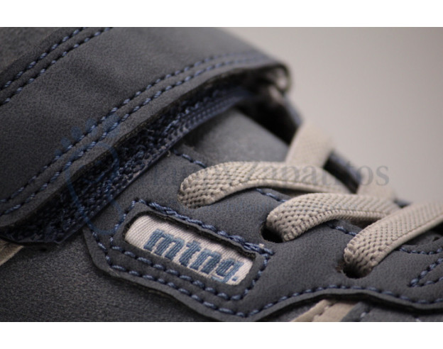 Zapatilla deportiva urban free