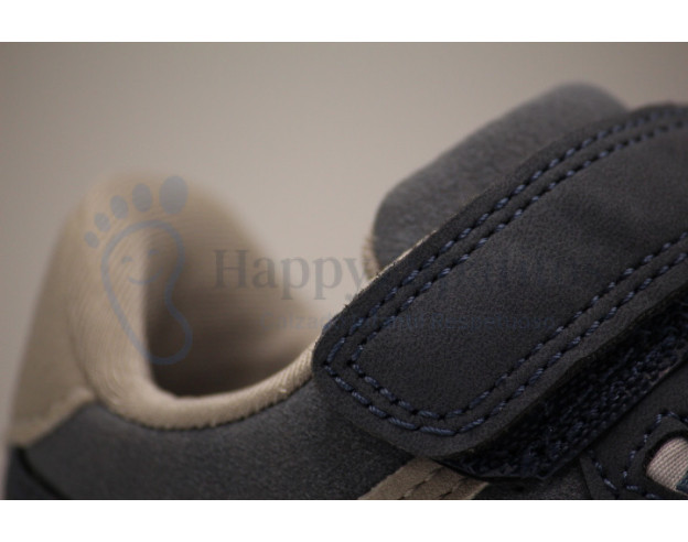 Zapatilla deportiva urban free